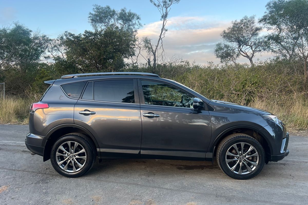 2017 Toyota RAV4 Cruiser ASA44R