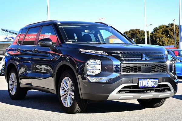 2024 Mitsubishi Outlander LS ZM