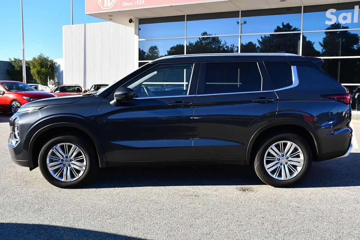 2024 Mitsubishi Outlander LS ZM