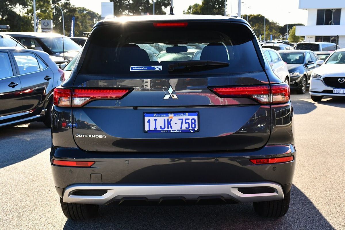2024 Mitsubishi Outlander LS ZM