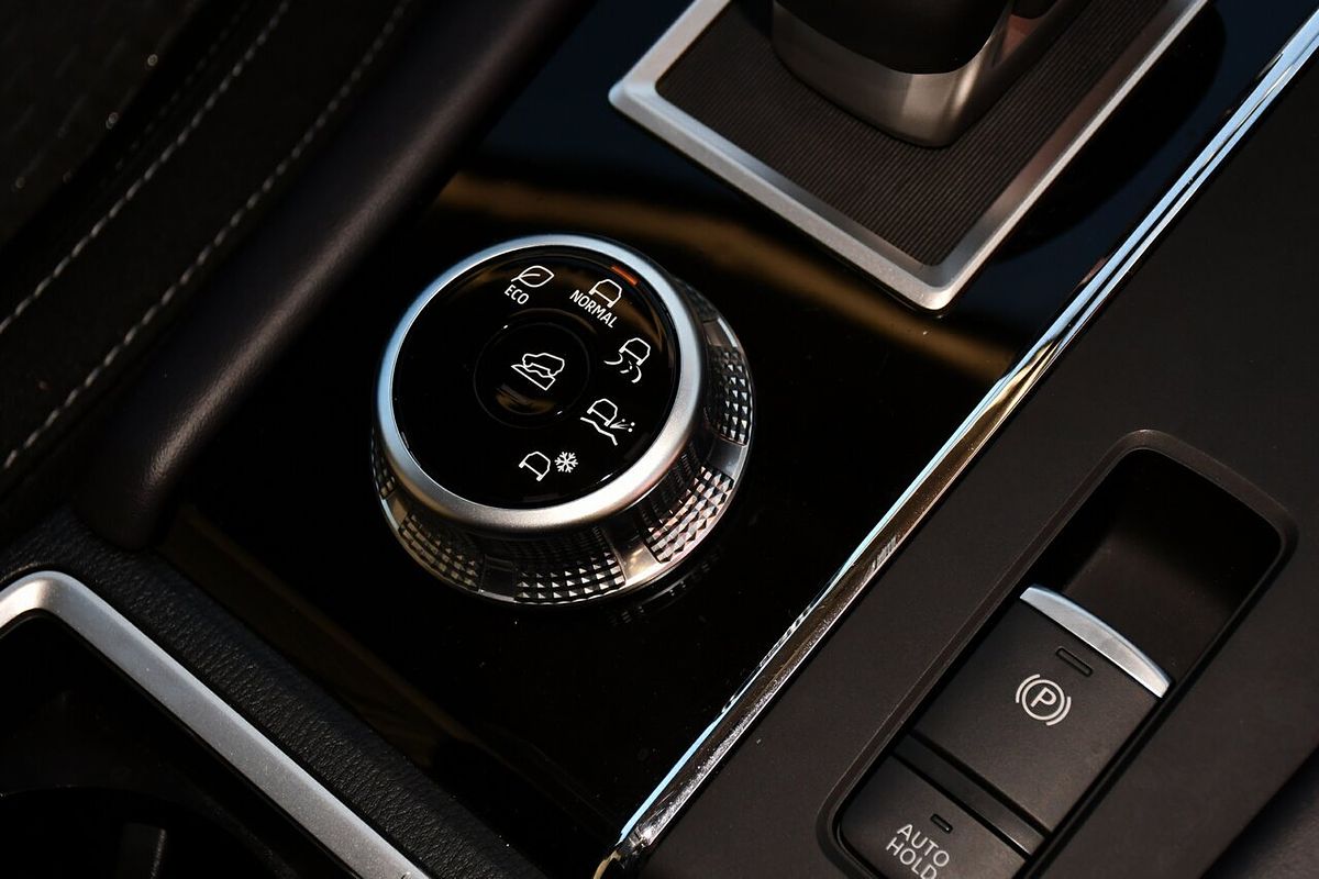2024 Mitsubishi Outlander LS ZM