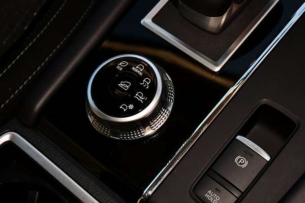 2024 Mitsubishi Outlander LS ZM