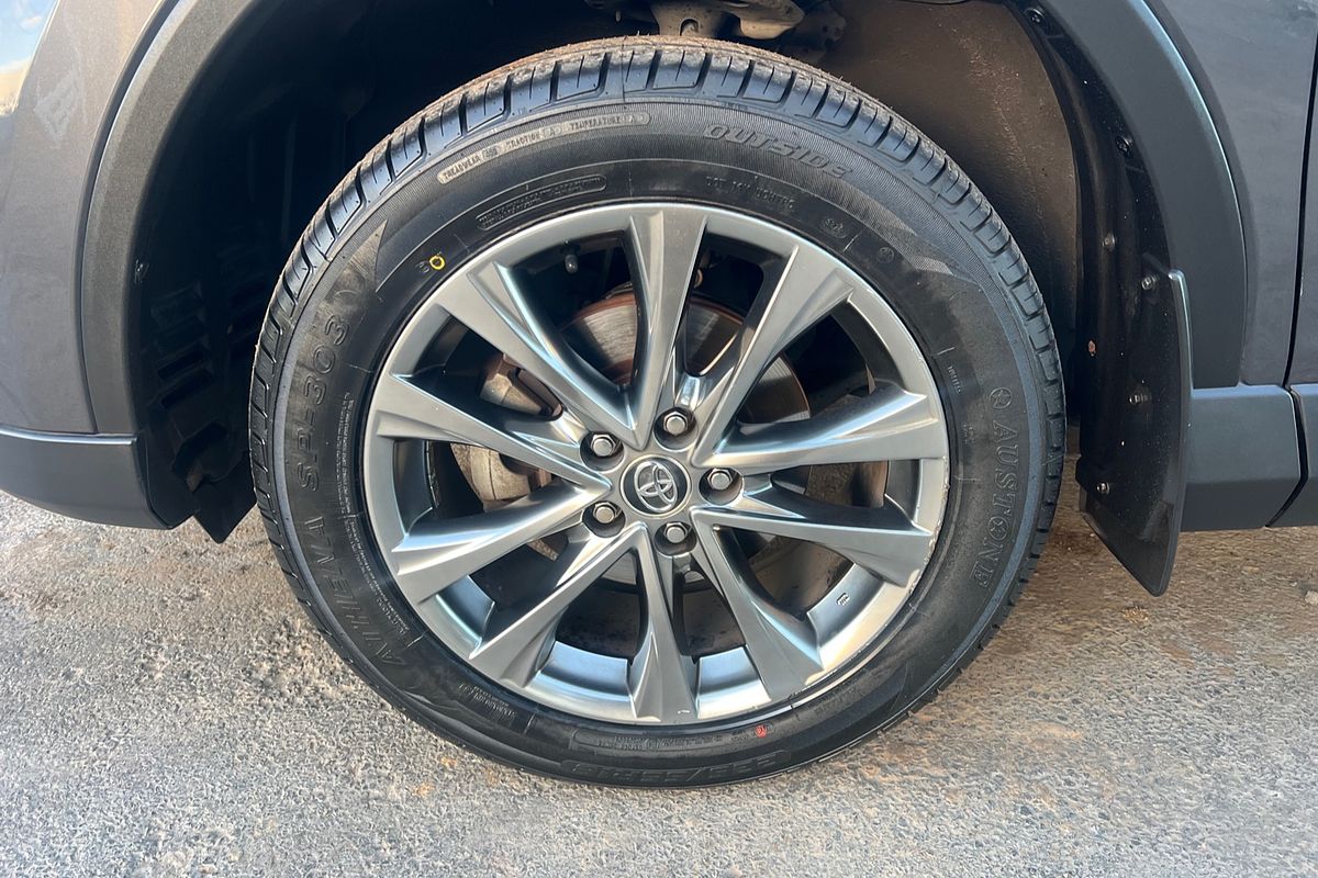 2017 Toyota RAV4 Cruiser ASA44R