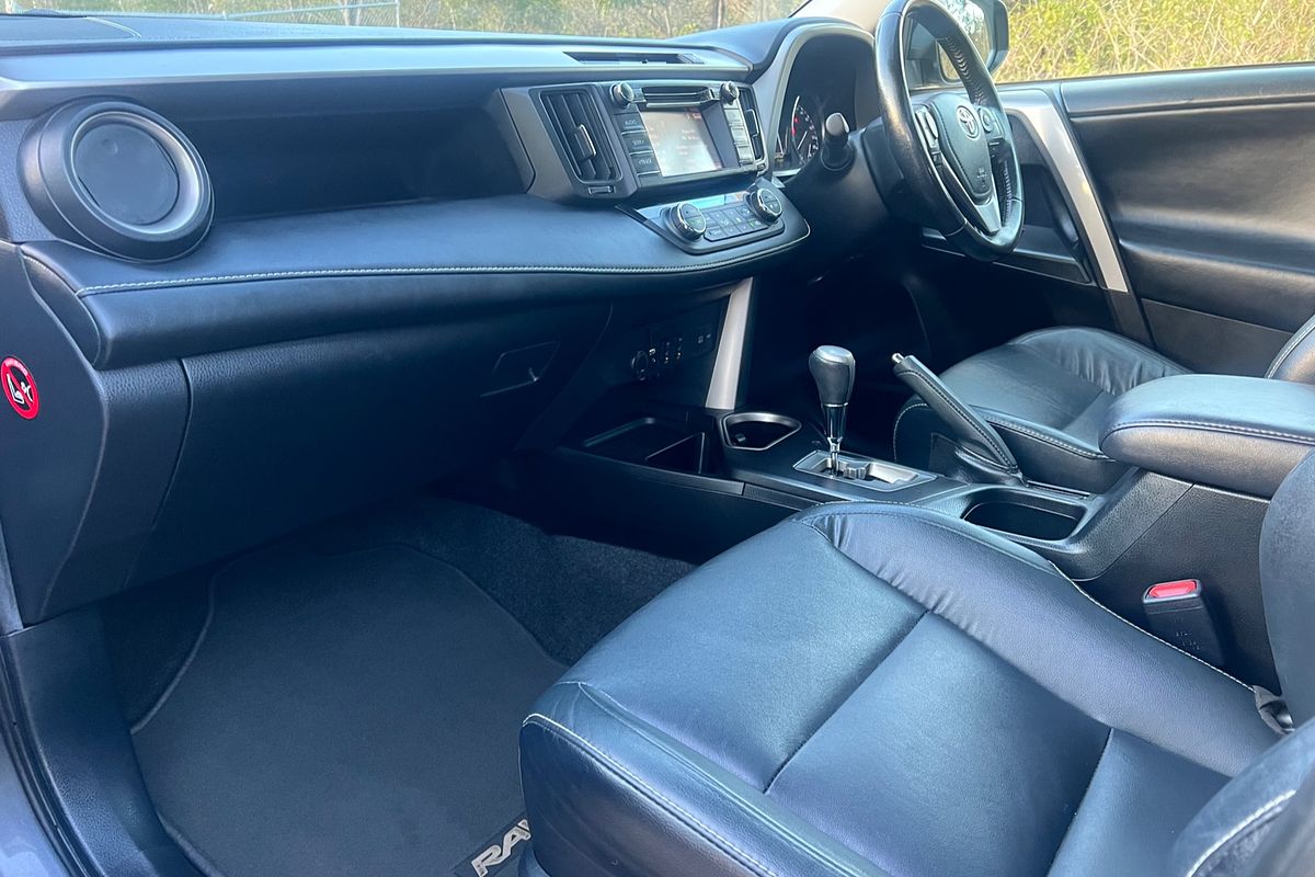 2017 Toyota RAV4 Cruiser ASA44R
