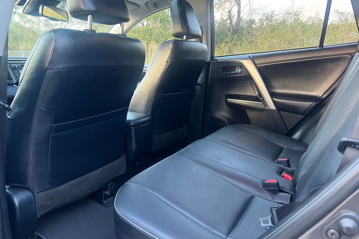2017 Toyota RAV4 Cruiser ASA44R