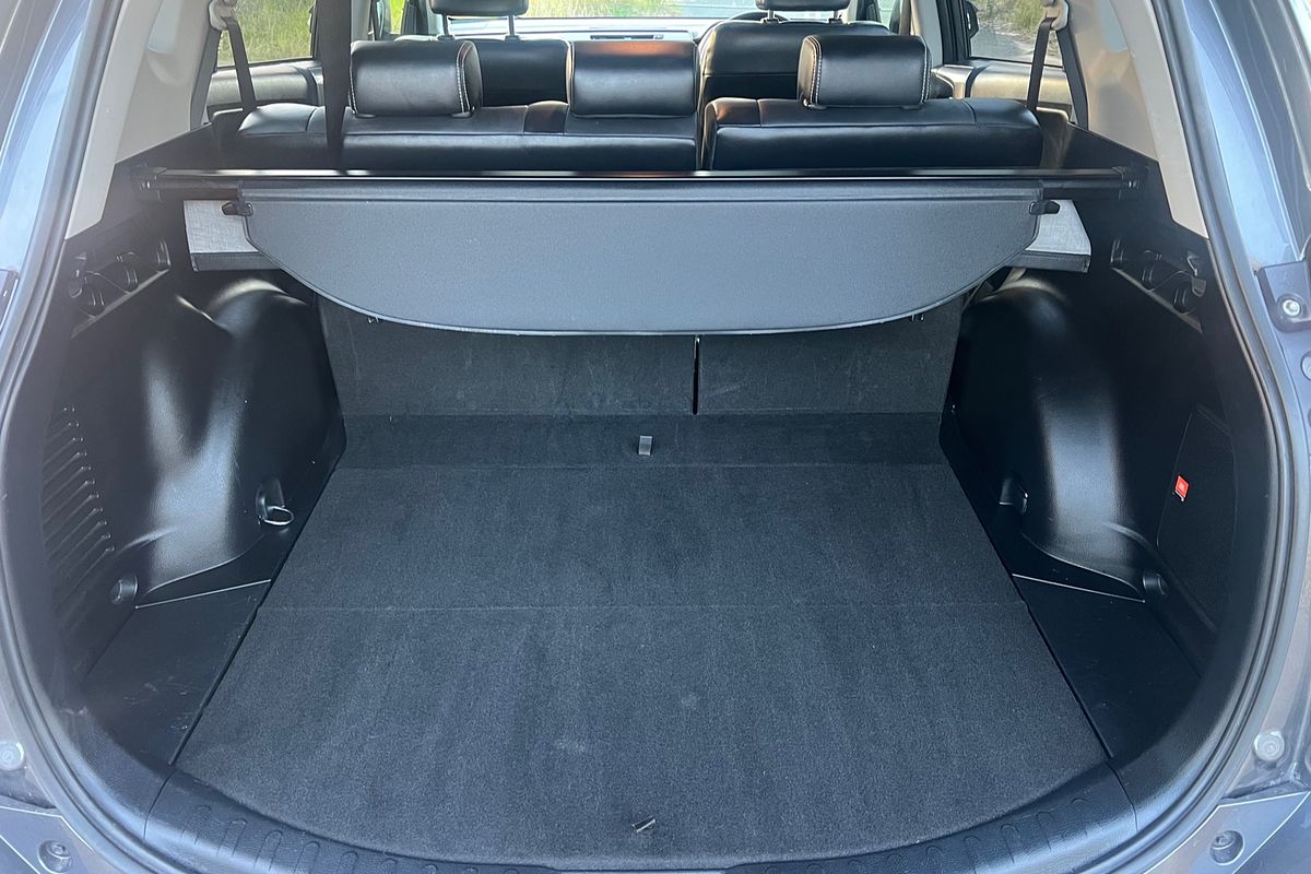 2017 Toyota RAV4 Cruiser ASA44R