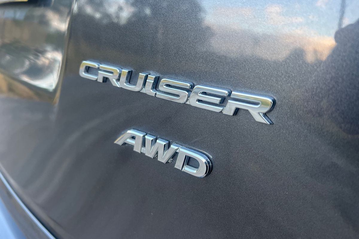2017 Toyota RAV4 Cruiser ASA44R