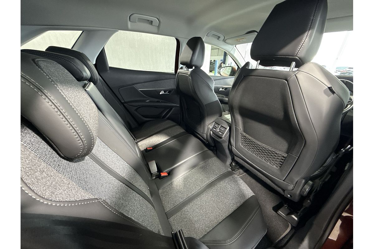 2018 Peugeot 3008 Allure P84