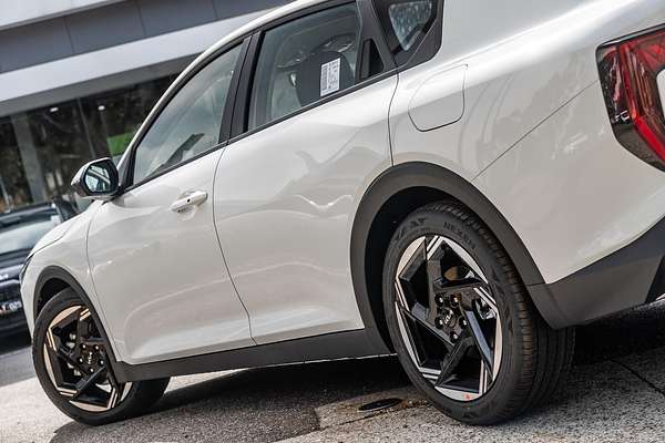 2025 Kia K4 Sport+ CL4m