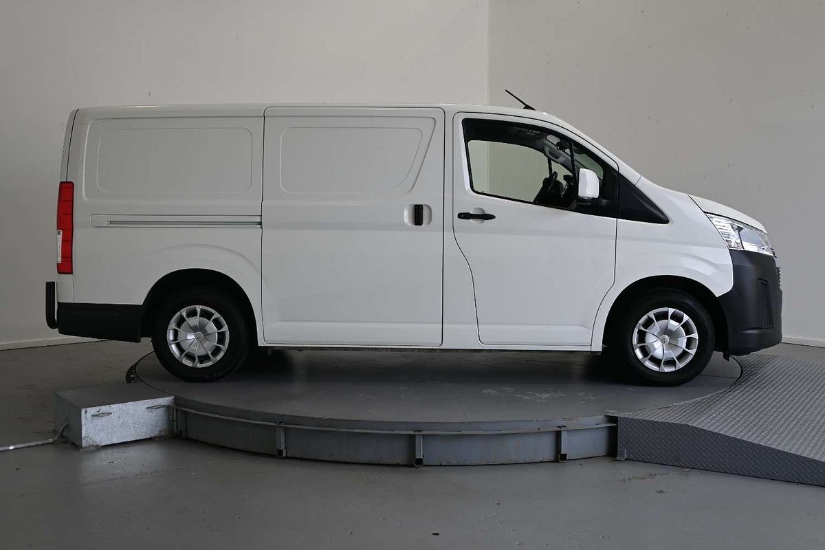 2021 Toyota Hiace GDH300R LWB