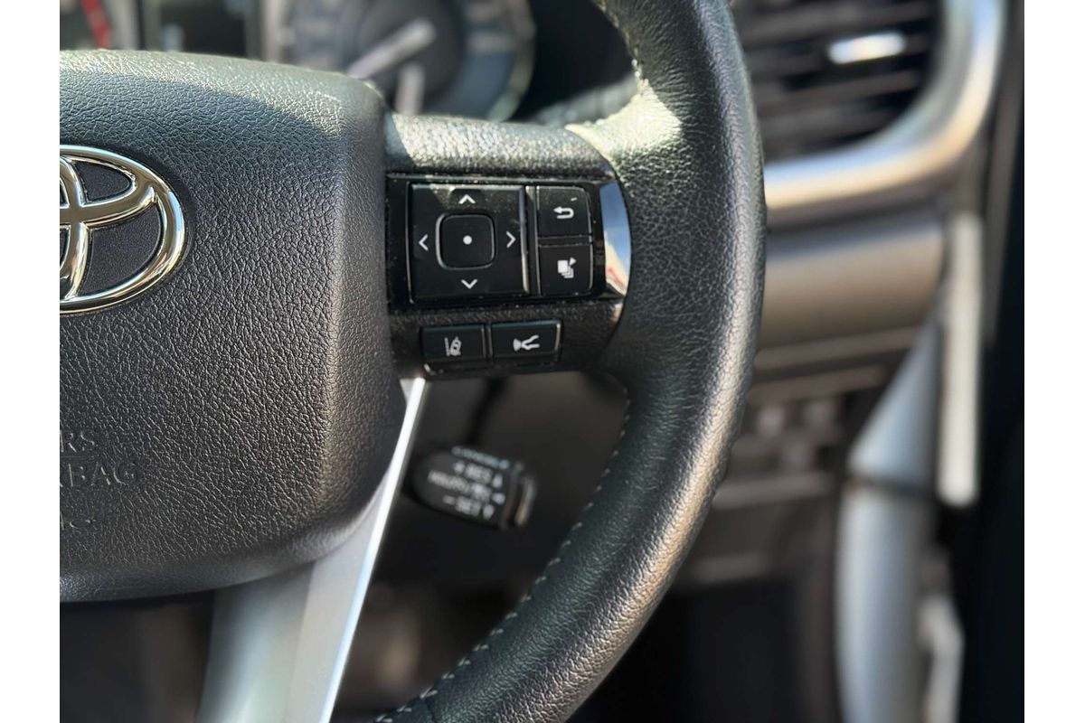 2020 Toyota Hilux SR5 GUN126R 4X4