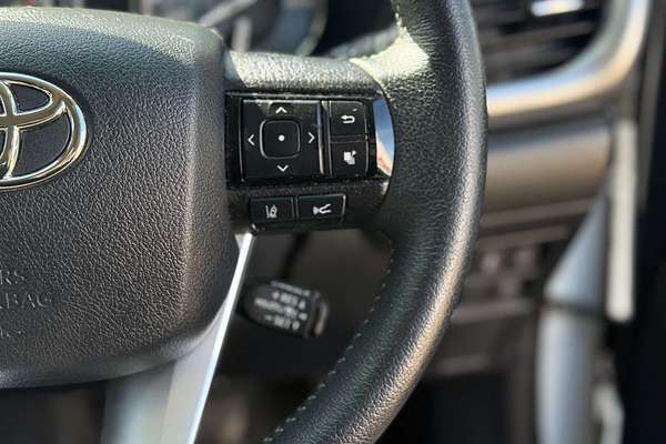 2020 Toyota Hilux SR5 GUN126R 4X4