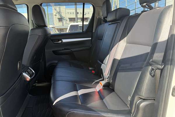 2020 Toyota Hilux SR5 GUN126R 4X4