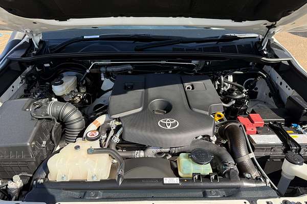 2020 Toyota Hilux SR5 GUN126R 4X4