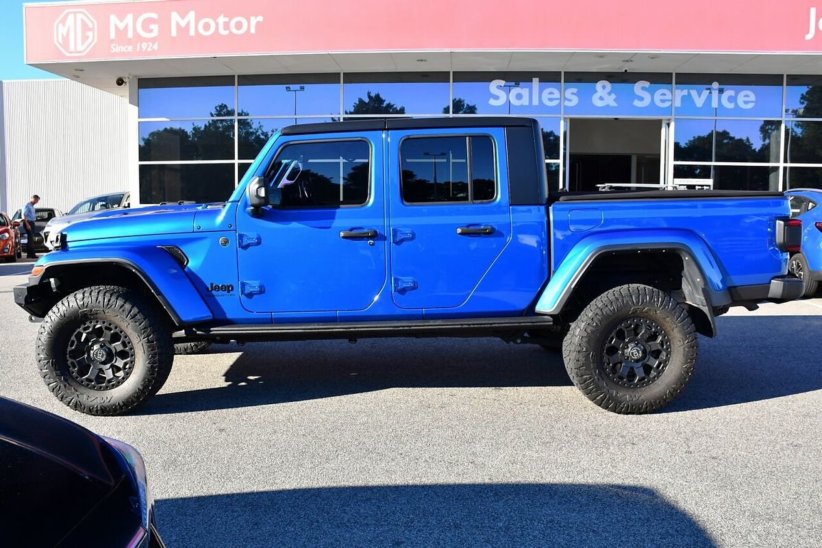 2022 Jeep Gladiator Night Eagle JT All Wheel Drive