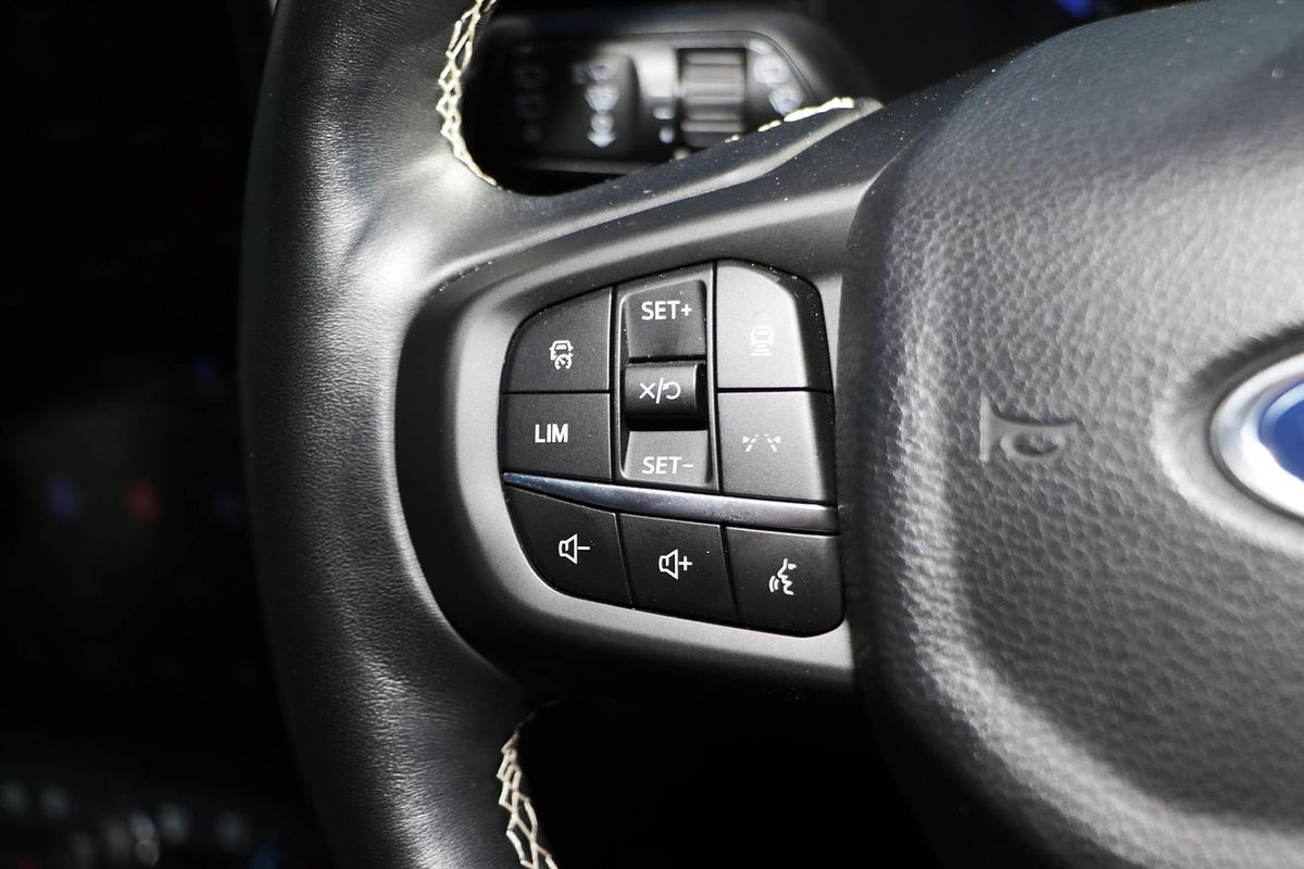 2023 Ford Everest Platinum 3.0L