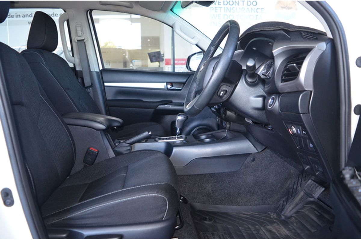 2021 Toyota Hilux SR5 GUN126R