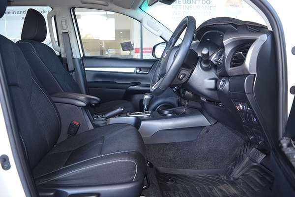 2021 Toyota Hilux SR5 GUN126R