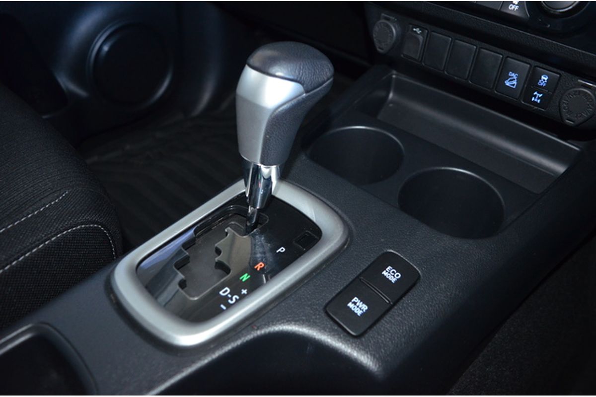 2021 Toyota Hilux SR5 GUN126R