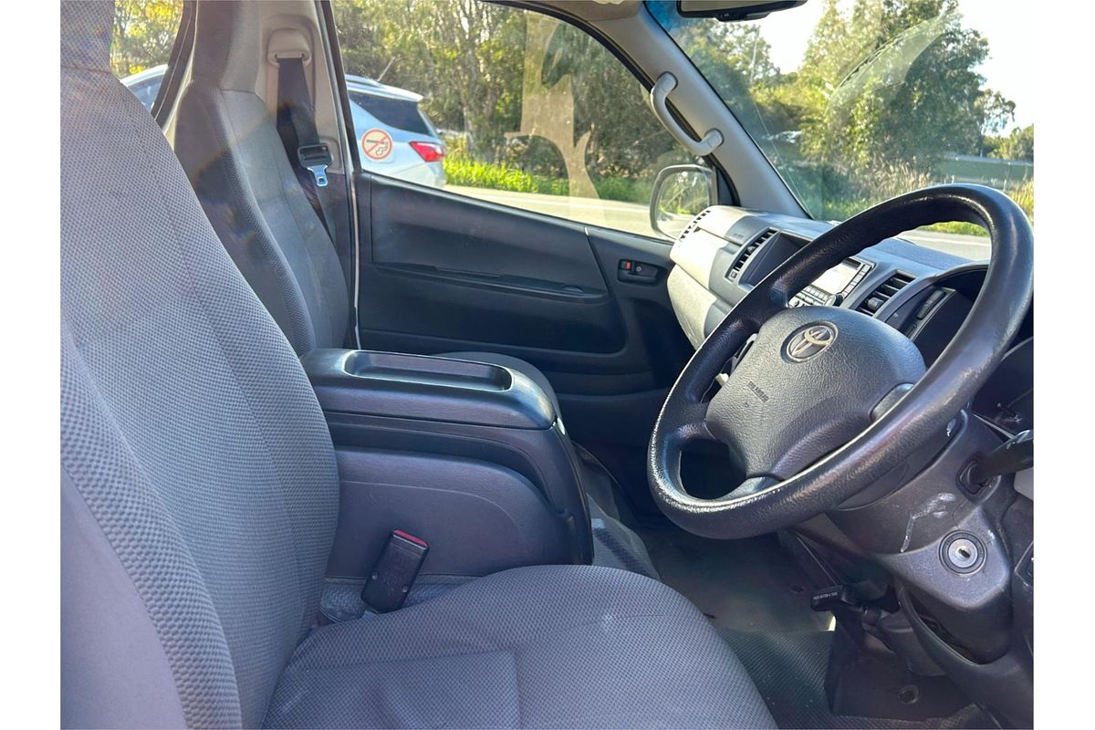 2013 Toyota Hiace Commuter TRH223R