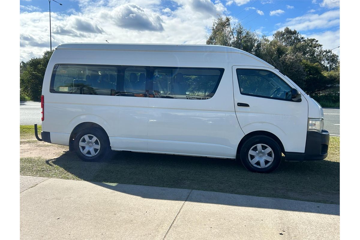 2013 Toyota Hiace Commuter TRH223R