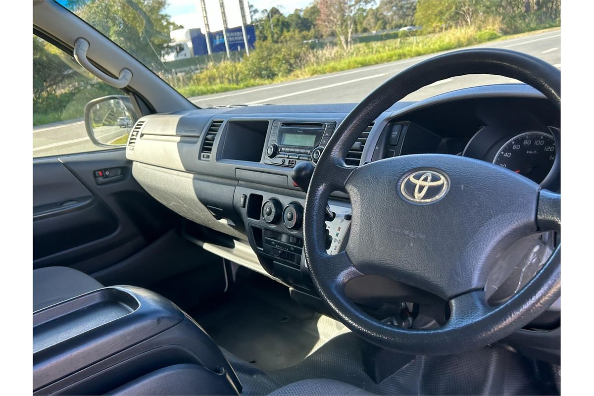 2013 Toyota Hiace Commuter TRH223R