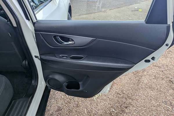 2016 Nissan X-TRAIL ST T32