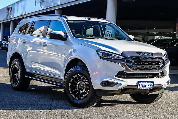 2025 Isuzu MU-X LS-T