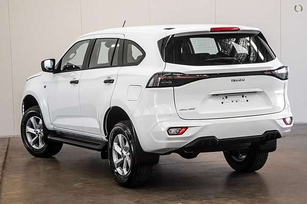 2025 Isuzu MU-X LS-M
