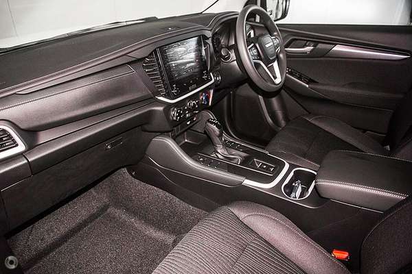 2025 Isuzu MU-X LS-M