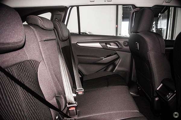 2025 Isuzu MU-X LS-M