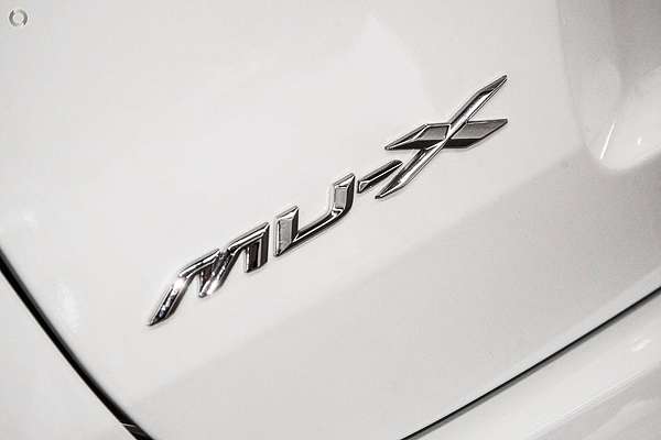 2025 Isuzu MU-X LS-M