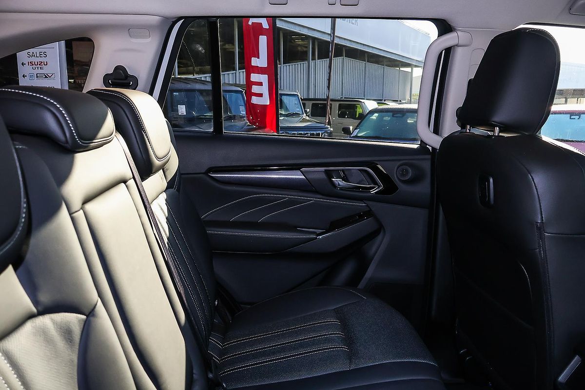 2025 Isuzu MU-X LS-T