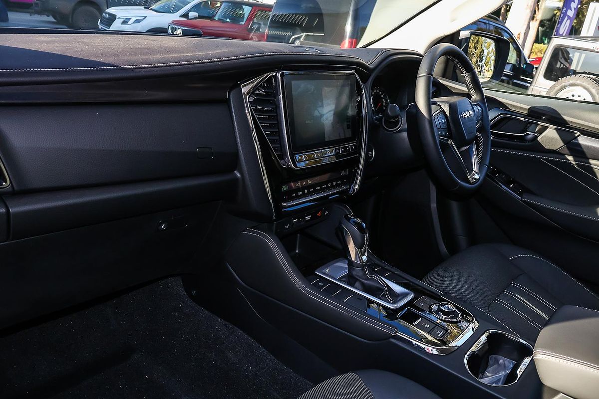 2025 Isuzu MU-X LS-T
