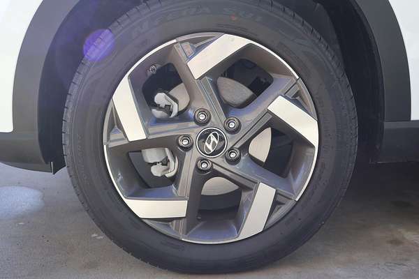 2025 Hyundai Venue Elite QX.V5