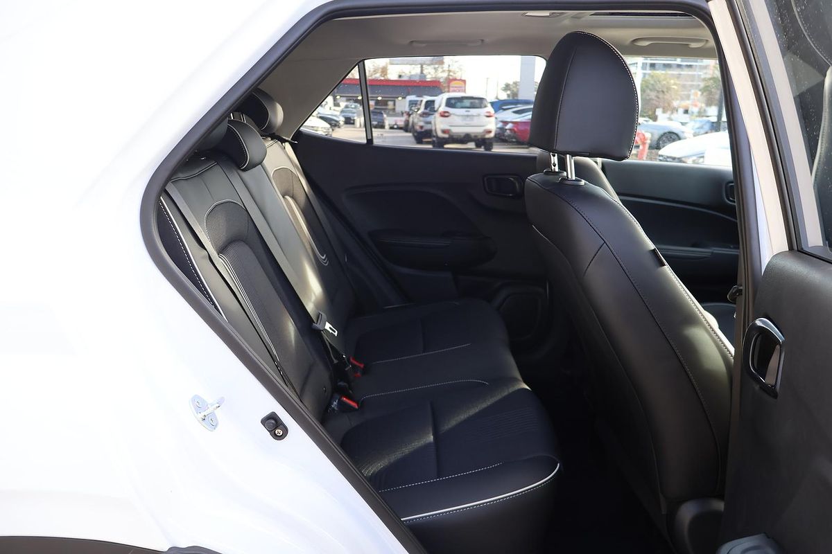 2025 Hyundai Venue Elite QX.V5