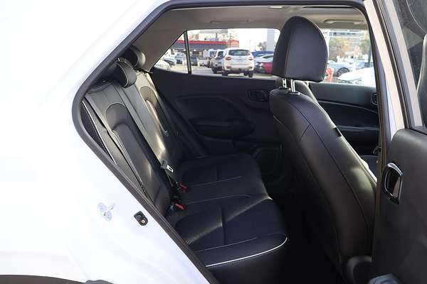 2025 Hyundai Venue Elite QX.V5