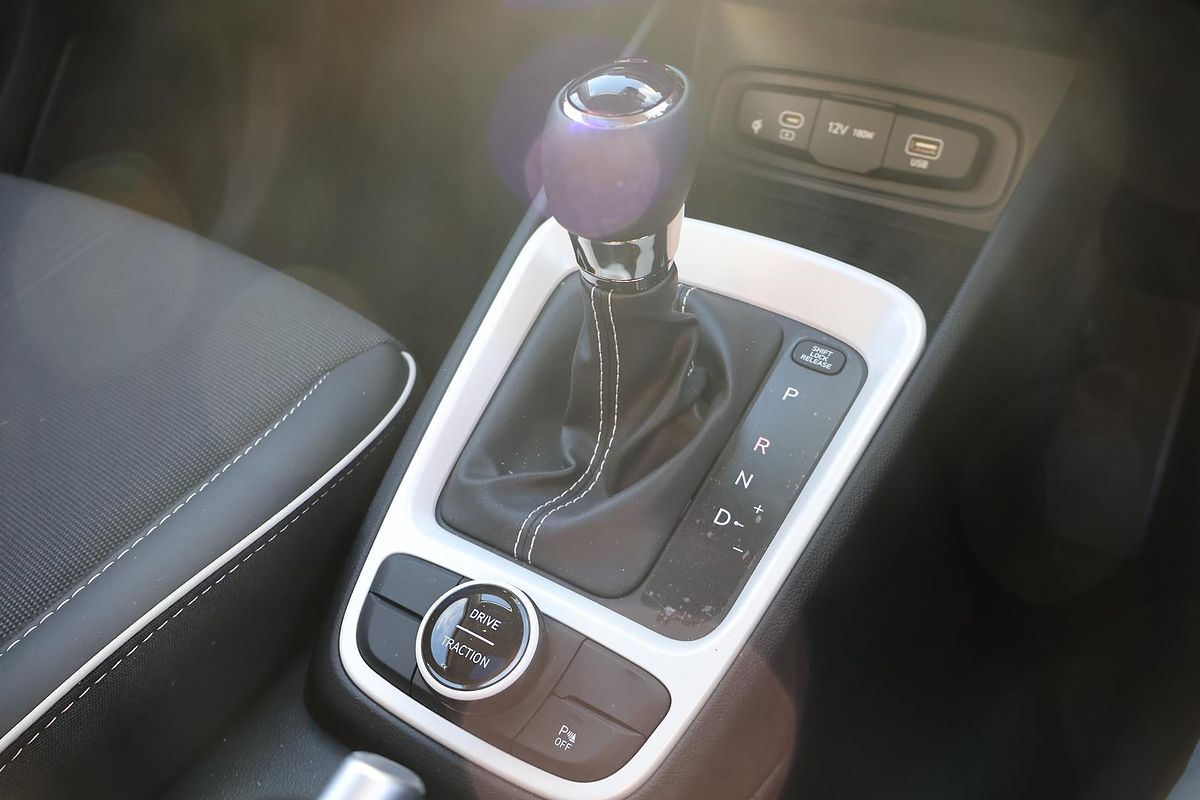2025 Hyundai Venue Elite QX.V5