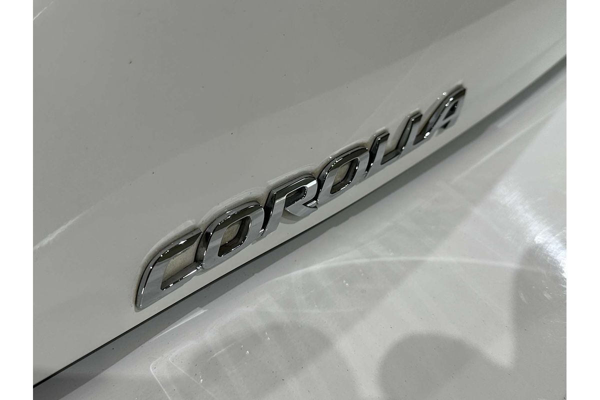 2018 Toyota Corolla SX Hybrid ZWE211R