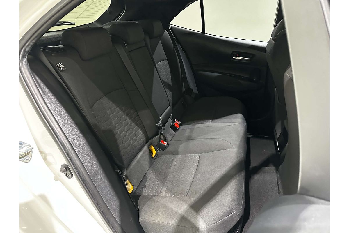 2018 Toyota Corolla SX Hybrid ZWE211R