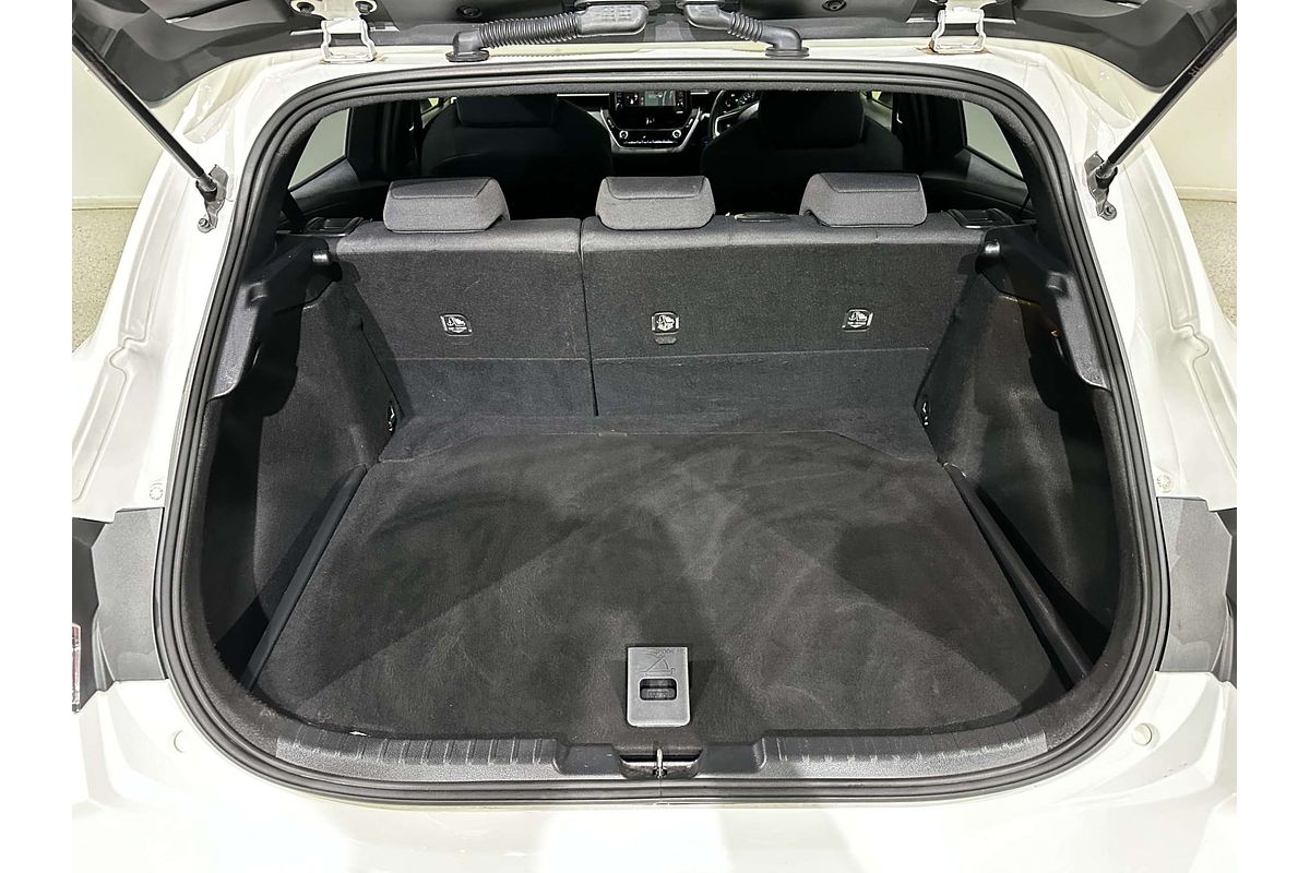 2018 Toyota Corolla SX Hybrid ZWE211R
