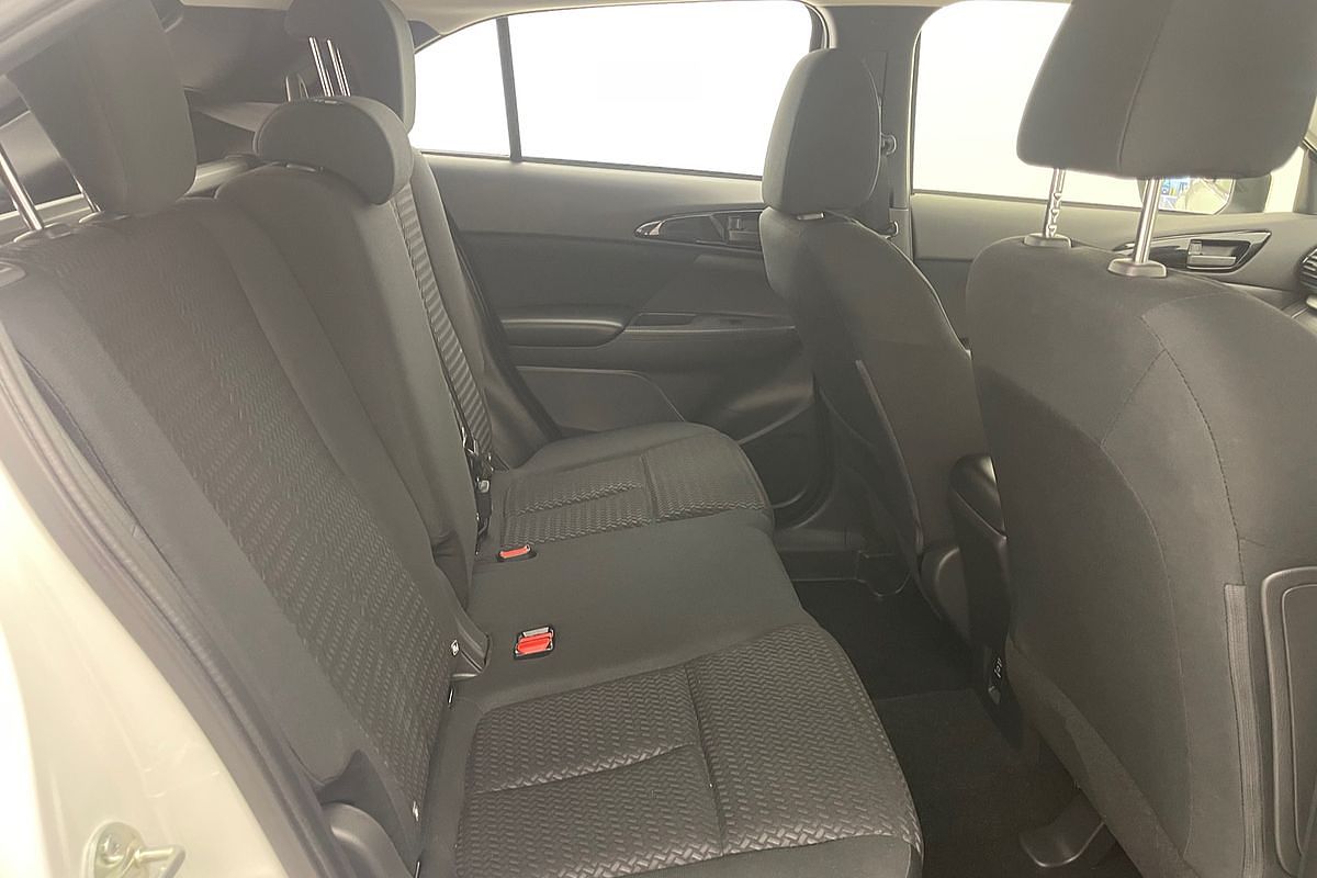 2024 Mitsubishi Eclipse Cross ES YB