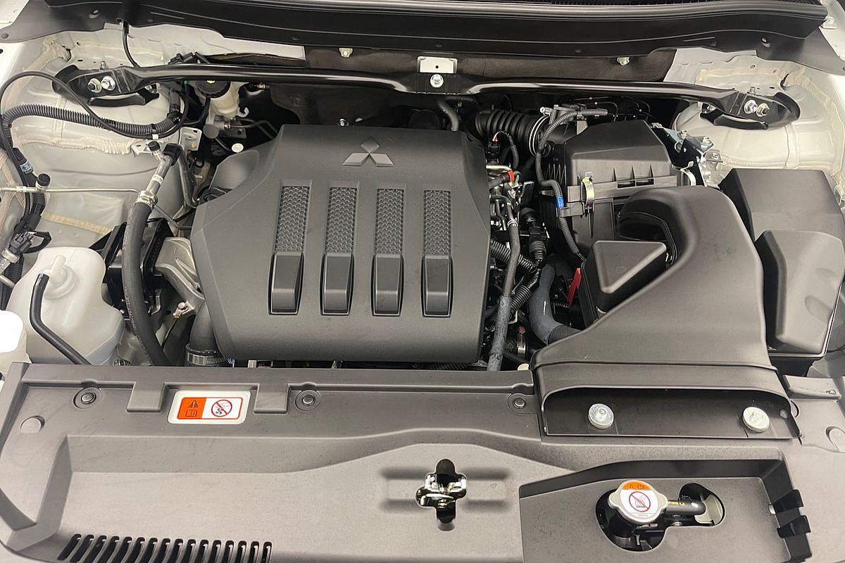 2024 Mitsubishi Eclipse Cross ES YB