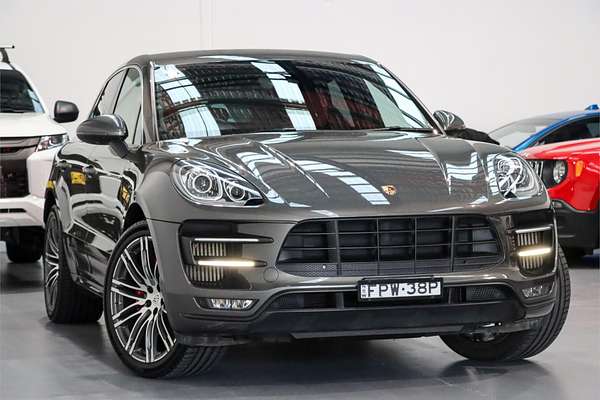 2014 Porsche Macan Turbo 95B