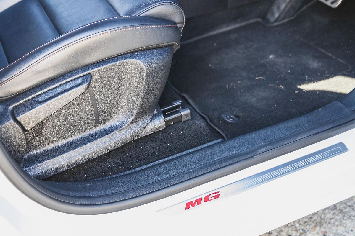 2019 MG HS Excite SAS23