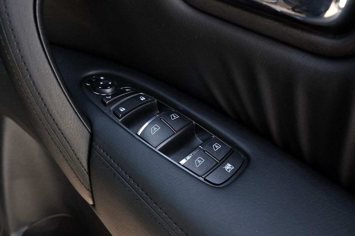 2024 Nissan Patrol Ti-L Y62
