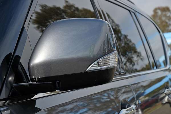 2024 Nissan Patrol Ti-L Y62