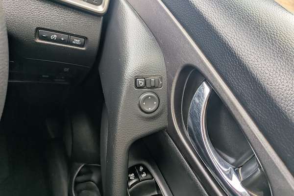 2016 Nissan X-TRAIL ST T32