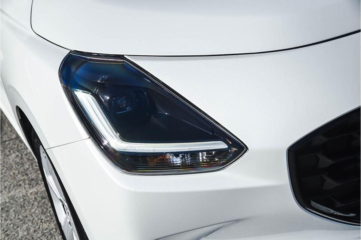 2025 Suzuki Swift Hybrid Plus UZ