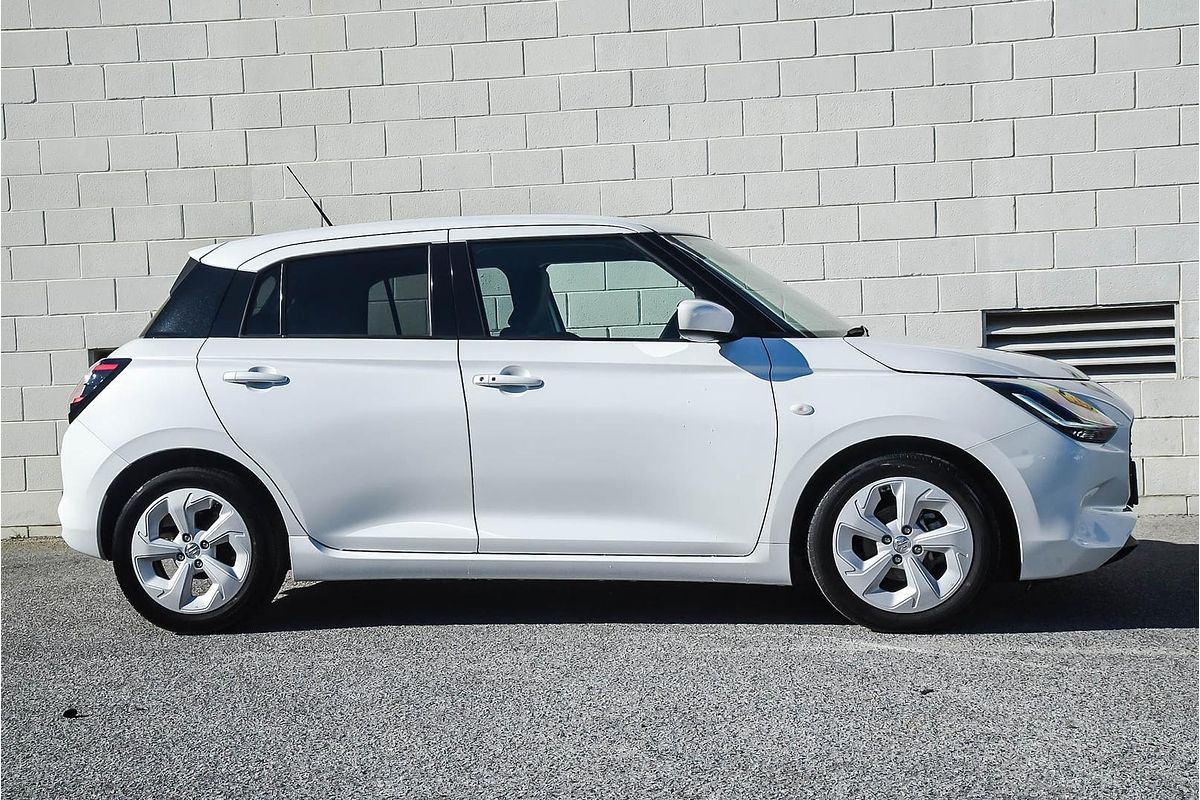 2025 Suzuki Swift Hybrid Plus UZ